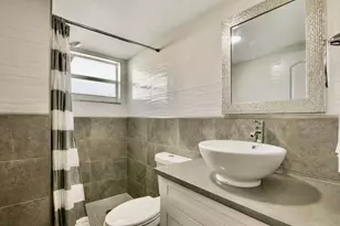 705 Lori Dr, Palm Springs, FL 33461 - Photo 6