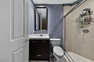 2633 NE 14th Ave, Wilton Manors, FL 33334 - Photo 16