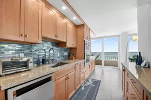5540 N Ocean Dr, Singer Island, FL 33404 - Photo 4