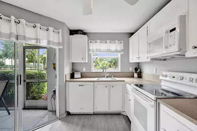 3590 Via Poinciana #114, Greenacres, FL 33467 - Photo 14