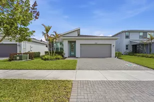 12767 SW Phoenix Dr, Port Saint Lucie, FL 34987 - Photo 1