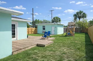 1002 S K St, Lake Worth, FL 33460 - Photo 2