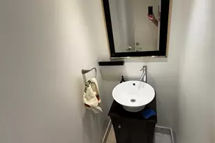 19428 NE 26th Ave, Miami, FL 33180 - Photo 8