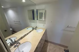 19428 NE 26th Ave, Miami, FL 33180 - Photo 46