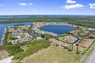 3209 S Lakeview Cir, Hutchinson Island, FL 34949 - Photo 32