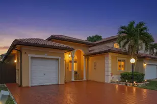 2724 NE 42nd Ave, Homestead, FL 33033 - Photo 2