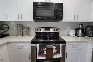 262 NE Floresta Dr, Port Saint Lucie, FL 34983 - Photo 28