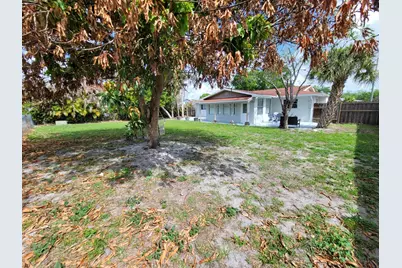 262 NE Floresta Drive, Port Saint Lucie, FL 34983 - Photo 40
