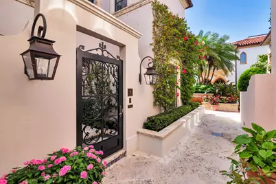 5 Via Flagler, Palm Beach, FL 33480 - Photo 2