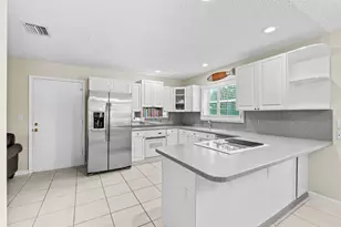 9722 Erica Ct, Boca Raton, FL 33496 - Photo 10