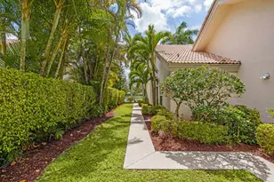 9722 Erica Ct, Boca Raton, FL 33496 - Photo 2