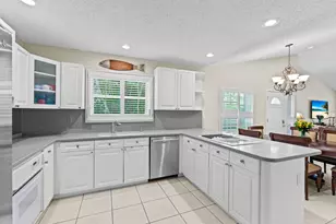 9722 Erica Ct, Boca Raton, FL 33496 - Photo 6