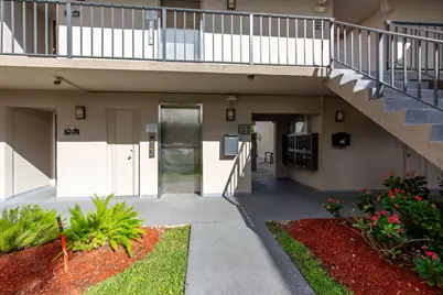 154 Capri #D, Delray Beach, FL 33484 - Photo 4