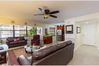 154 Capri #D, Delray Beach, FL 33484 - Photo 10