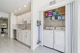 10875 NW 29th Manor, Sunrise, FL 33322 - Photo 10