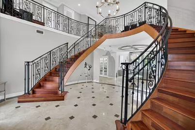 2406 Barcelona Drive, Fort Lauderdale, FL 33301 - Photo 34