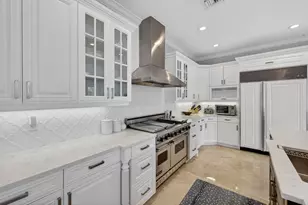 2406 Barcelona Dr, Fort Lauderdale, FL 33301 - Photo 36