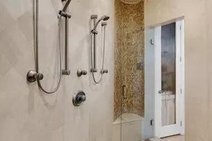 2406 Barcelona Dr, Fort Lauderdale, FL 33301 - Photo 50