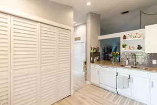 13035 Albright Ct, Wellington, FL 33414 - Photo 10