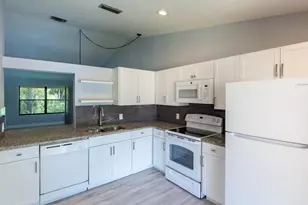 13035 Albright Ct, Wellington, FL 33414 - Photo 6