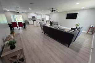 1401 NW 75th Terrace, Plantation, FL 33313 - Photo 4