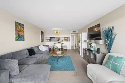 8030 Hampton Boulevard #404, North Lauderdale, FL 33068 - Photo 2