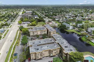 8030 Hampton Blvd, North Lauderdale, FL 33068 - Photo 20