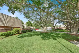 6605 66th Way, West Palm Beach, FL 33409 - Photo 16