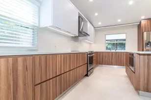 4126 Birchwood Dr, Boca Raton, FL 33487 - Photo 8