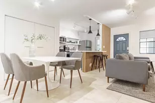 2404 NE 33rd Ave, Fort Lauderdale, FL 33305 - Photo 2