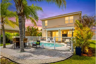 707 NW Leonardo Circle, Port Saint Lucie, FL 34986 - Photo 4