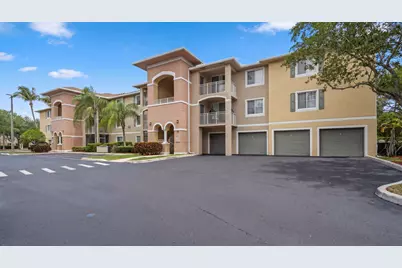 6475 Emerald Dunes Drive #206, West Palm Beach, FL 33411 - Photo 2