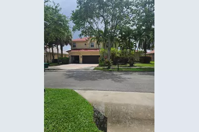 13382 Lakepointe Circle, Cooper City, FL 33330 - Photo 6
