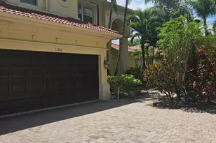 13382 Lakepointe Cir, Cooper City, FL 33330 - Photo 2