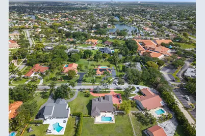 13821 Alexandria Court, Davie, FL 33325 - Photo 56
