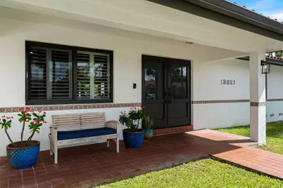 13821 Alexandria Court, Davie, FL 33325 - Photo 10