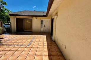 8076 Ambach Way, Hypoluxo, FL 33462 - Photo 2