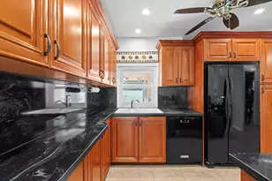 1640 NW 10th St, Boca Raton, FL 33486 - Photo 8