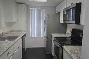 3194 Coral Lake Ln, Coral Springs, FL 33065 - Photo 2