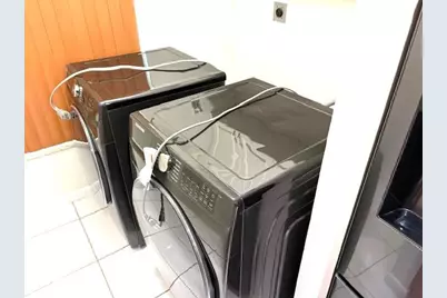 8064 NW 41st Court, Sunrise, FL 33351 - Photo 16