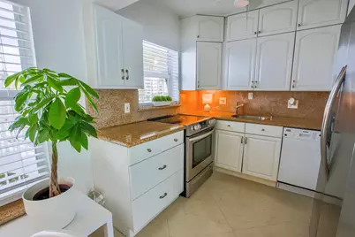 1043 Hillsboro Mile #18c, Hillsboro Beach, FL 33062 - Photo 8
