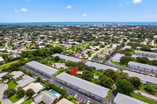 8 Garden St, Tequesta, FL 33469 - Photo 2