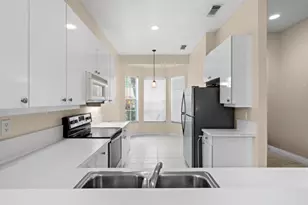 808 SW Munjack Cir, Port Saint Lucie, FL 34986 - Photo 10