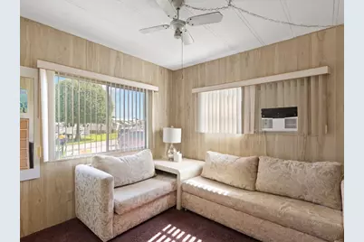 521 NE Sapphire Way, Jensen Beach, FL 34957 - Photo 12