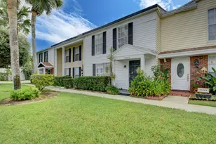 11862 E Brier Patch Ct Ct, Wellington, FL 33414 - Photo 2