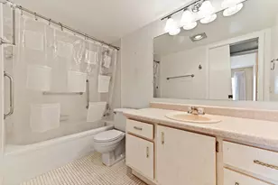 1034 Rexford B, Boca Raton, FL 33434 - Photo 16