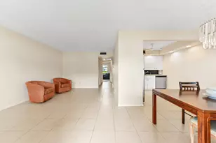 1034 Rexford B, Boca Raton, FL 33434 - Photo 4