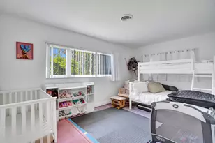 246 NE 30th St, Boca Raton, FL 33431 - Photo 20