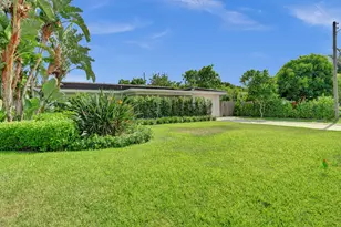 246 NE 30th St, Boca Raton, FL 33431 - Photo 2