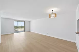 5700 NW 2nd Ave, Boca Raton, FL 33487 - Photo 4